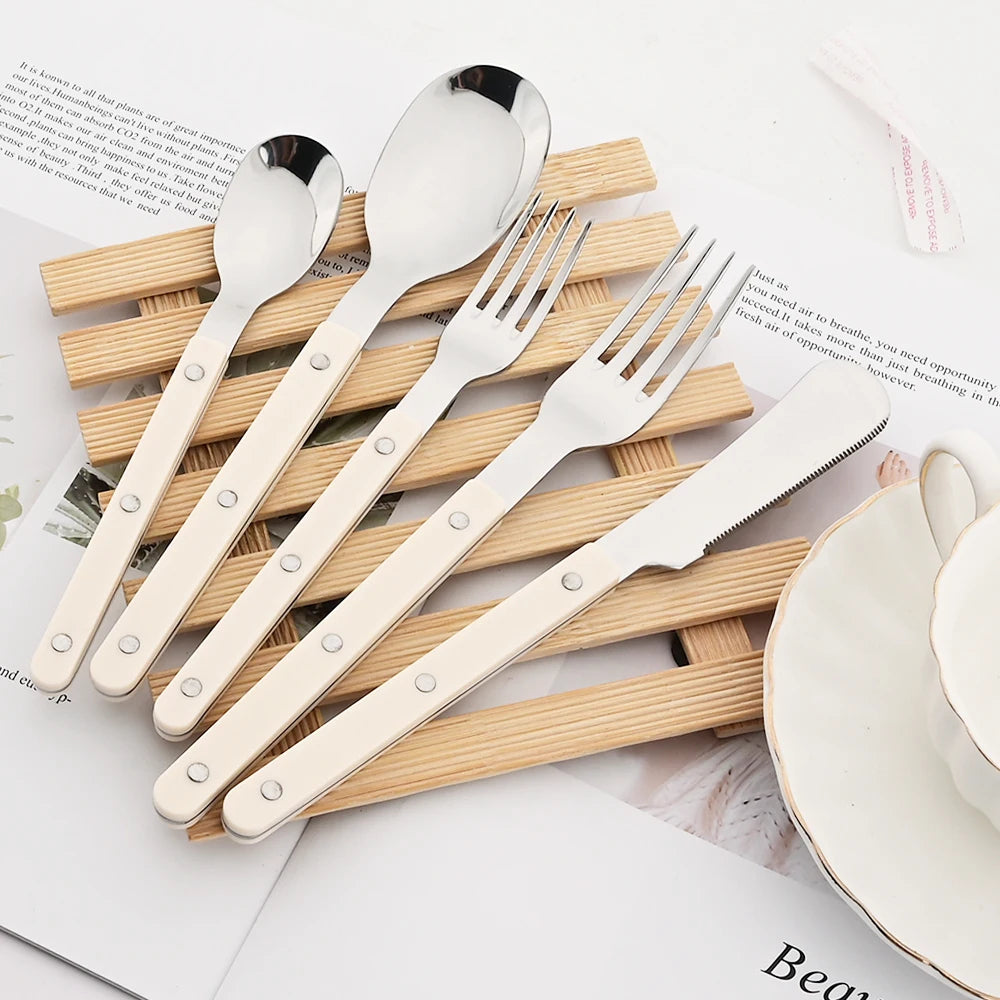 Dine in Style Rivet Cutlery Set